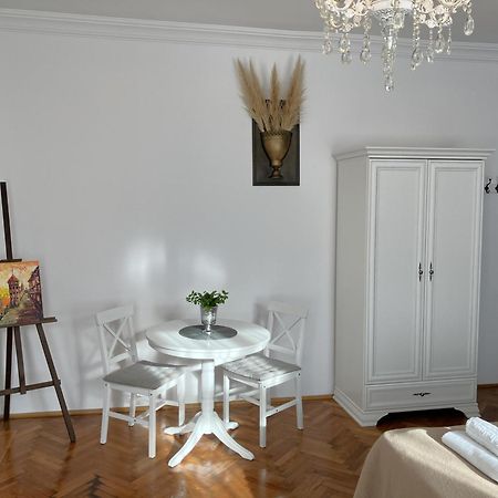 Residence Piata Armelor Сібіу Екстер'єр фото