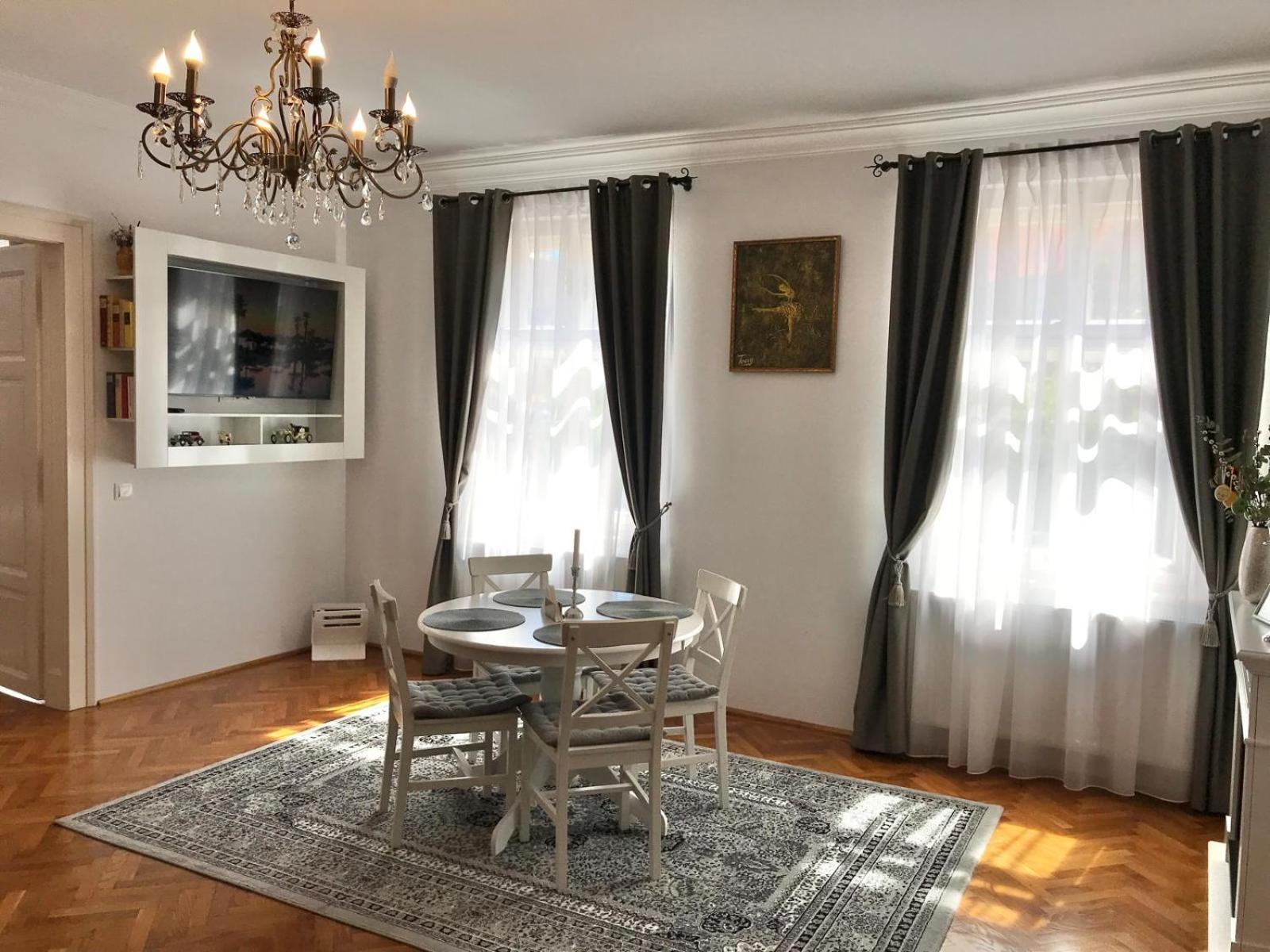 Residence Piata Armelor Сібіу Екстер'єр фото