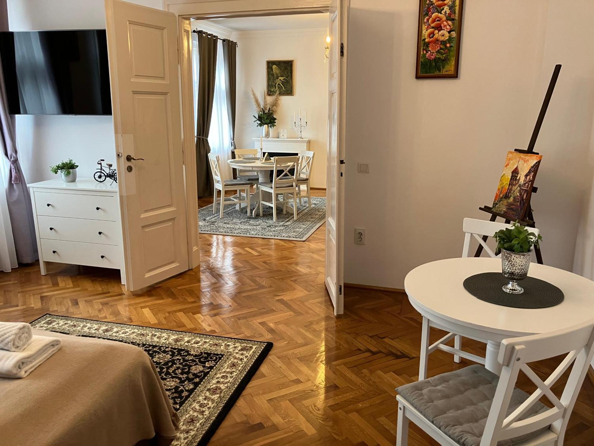 Residence Piata Armelor Сібіу Екстер'єр фото
